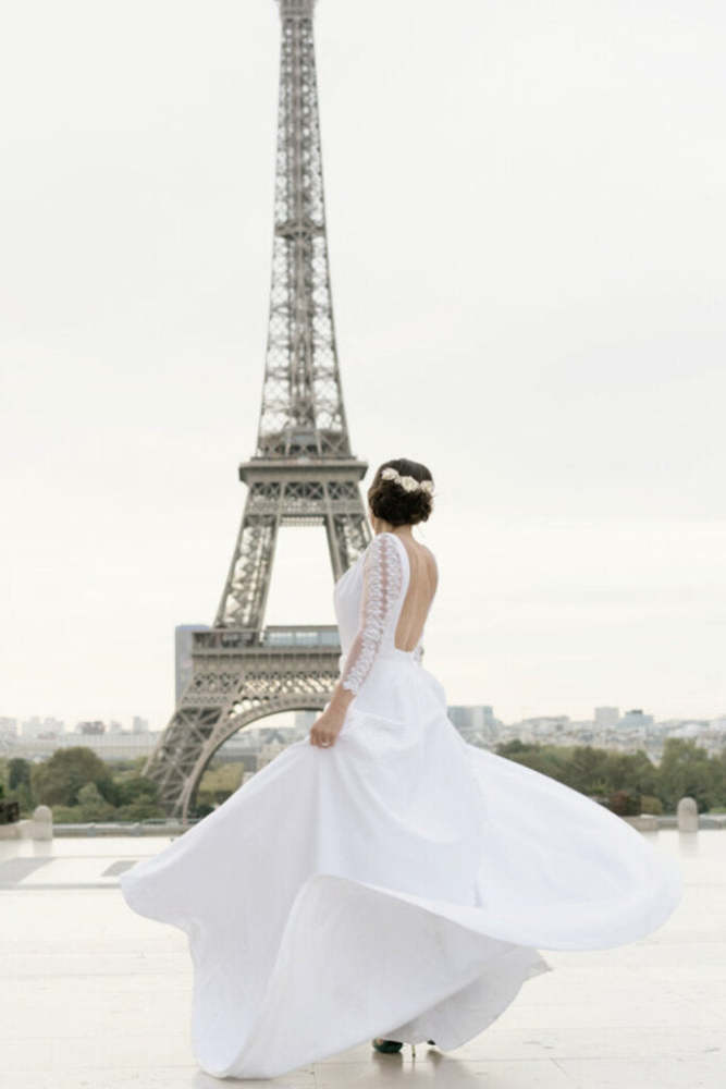 ELEGANCE BRIDAL Crepe A-Line High Neck Open Back Princess Seams Size 6