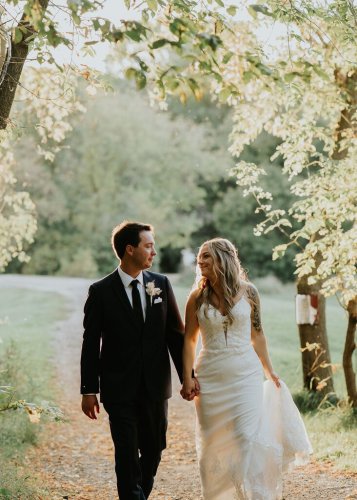 MADI LANE Tulle + Lace F+F Plunging V Size 10