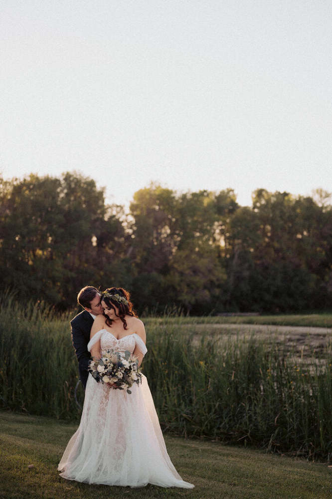 WTOO BT WATTERS Tulle Lace A-line Bustier Style Bodice Drop Sleeves Size 10