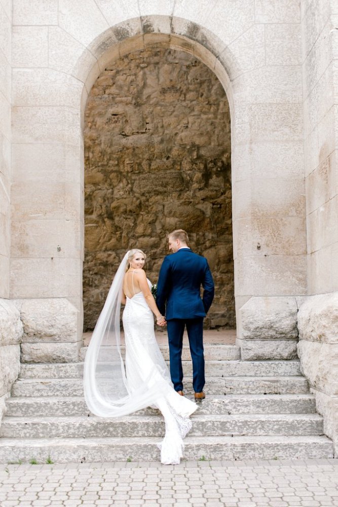 ESSENSE OF AUSTRALIA Lace Fit Flare Low Back Spaghetti Strap Lace Hem size 8