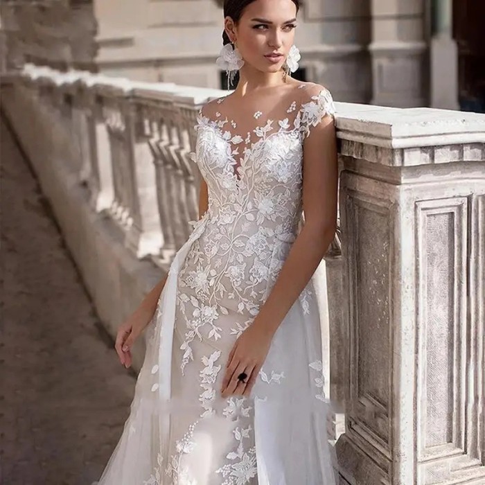 Big Lace Wedding Dresses