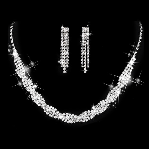 Yew Gold Necklace