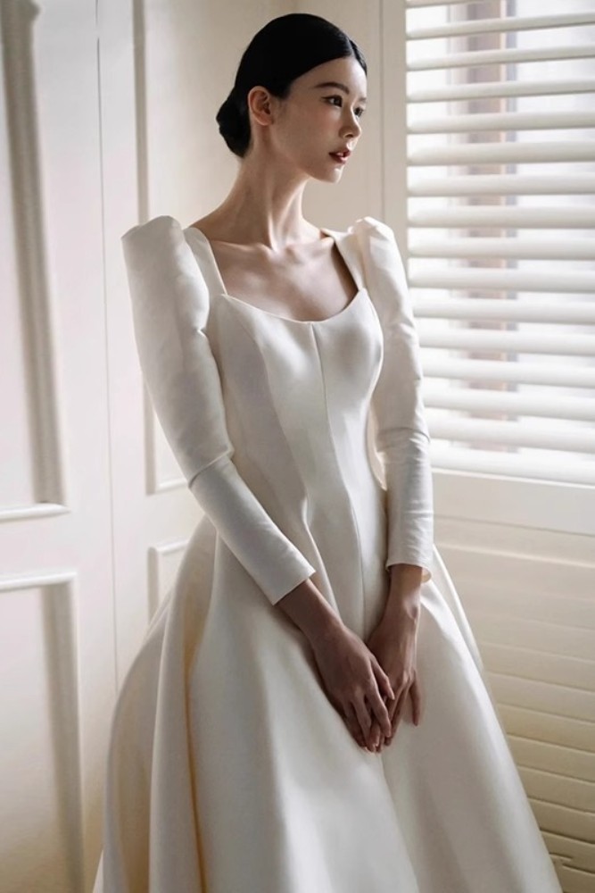 Beautiful satin wedding dress