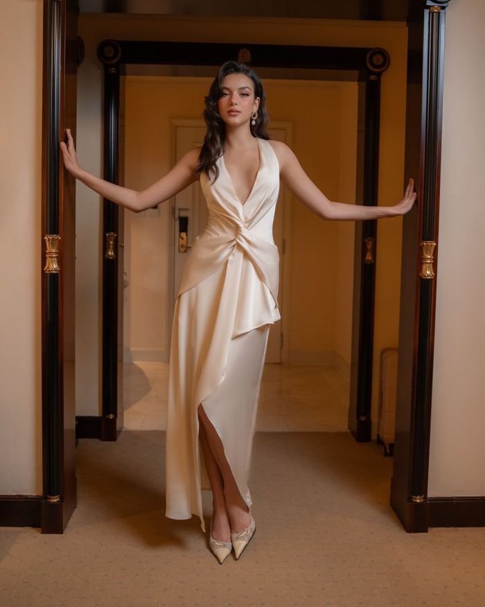 V-neck backless dress