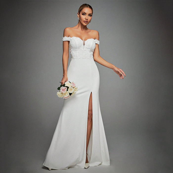 Strapless V-neck fitted lightweight wedding dress