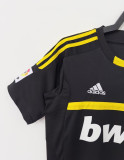 2011-2012 RMA Black GoalKeeper Retro Soccer Jersey (带章)