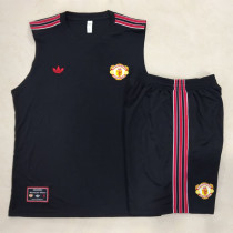 2025-26 Man Utd Black Tank top and shorts suit #D2540