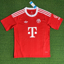 2025-26 Bayern Red Goalkeeper Fans Soccer Jersey
