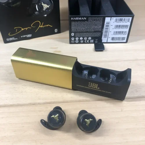 Jbl under armour flash rock edition top