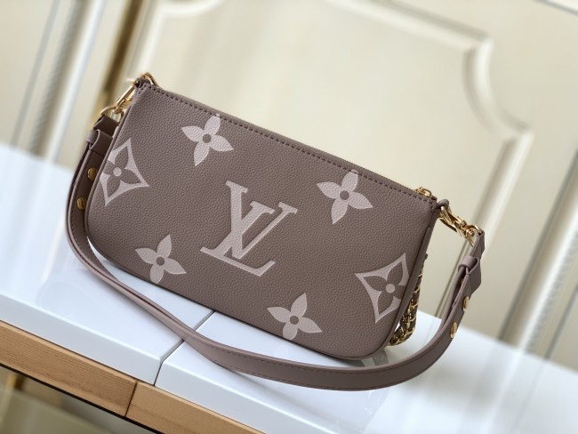 Handbag Louis Vuitton 45777 size 23.5×13×4.5 cm