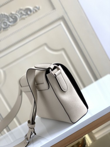 Handbag Louis Vuitton M30813 size 28.3 x 18.3 x 4.3 cm
