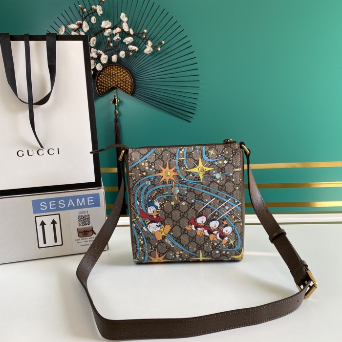 Handbag Gucci 645054 size 21*23*4 cm