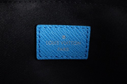 Handbag Louis Vuitton M30429 size 29.5*20*10.5cm