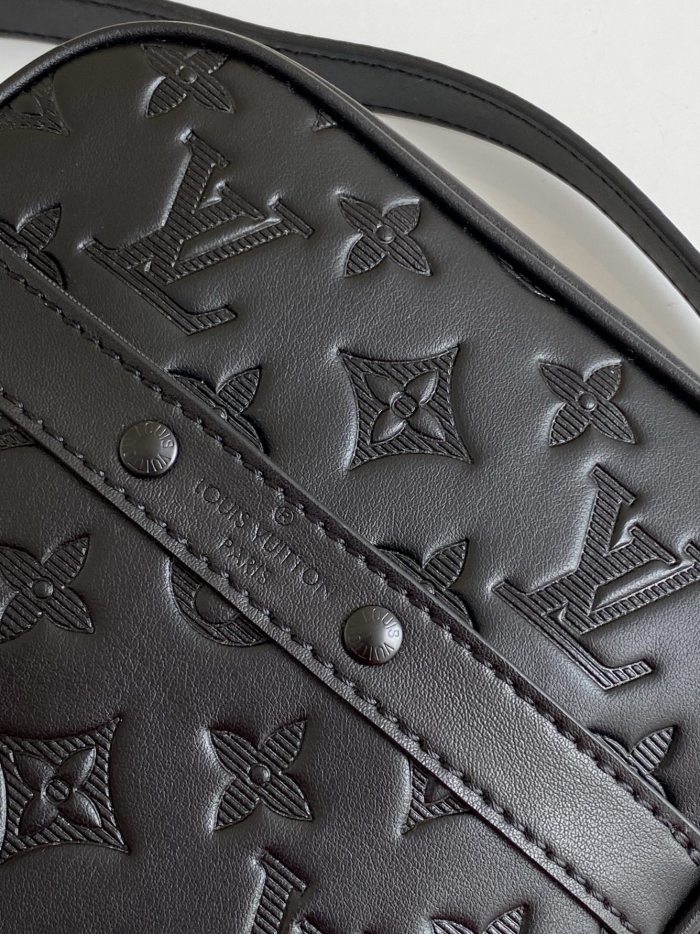 Handbag Louis Vuitton M44972 size 16.0 x 21.0 x 4.5 cm