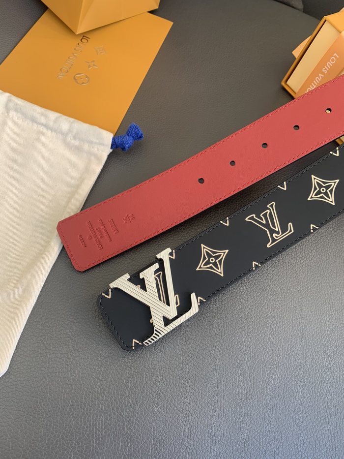 Louis Vuitton Belt 10 (width 4cm)
