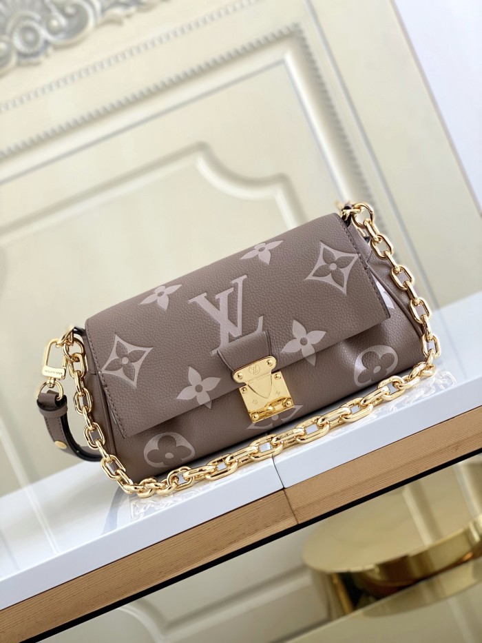 Handbag Louis Vuitton M45836 size 24 x 14 x 9 cm