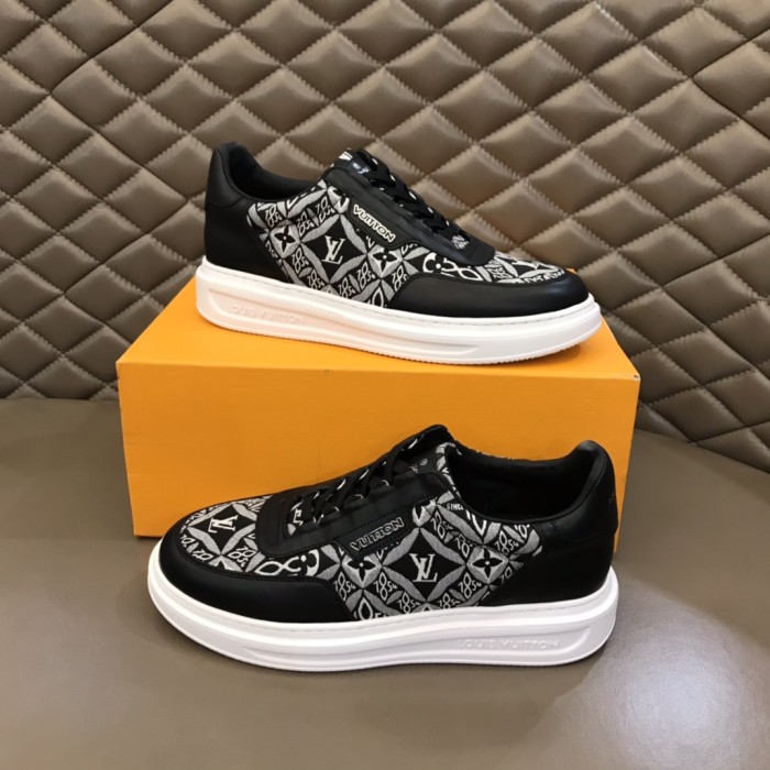 Louis Vuitton Low Top sneaker 1