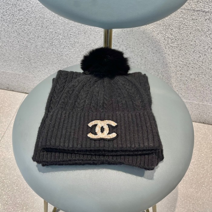 Hat & Scarf Chanel 5