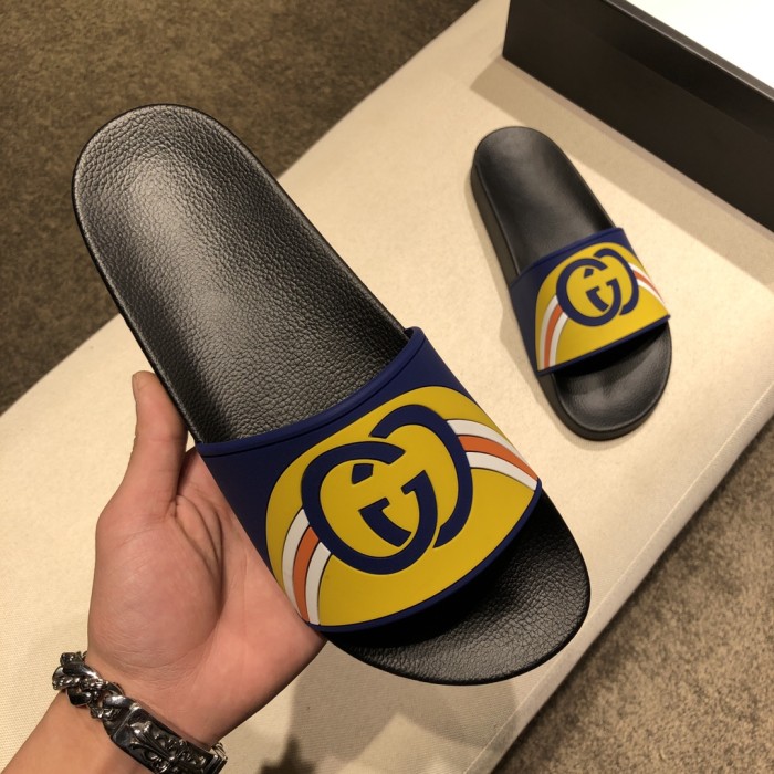 Gucci Slippers 44