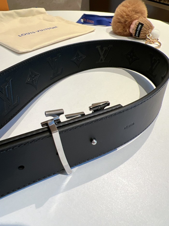 Louis Vuitton Belt 4 (width 4cm)