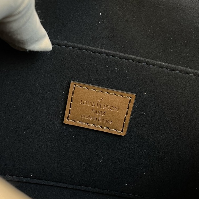 Handbag Louis Vuitton M44391 size 25.0 x 17.0 x 10.5cm M44580 size 20.0 x 15.0 x 9.0cm M68746 size 18.5x12x5cm