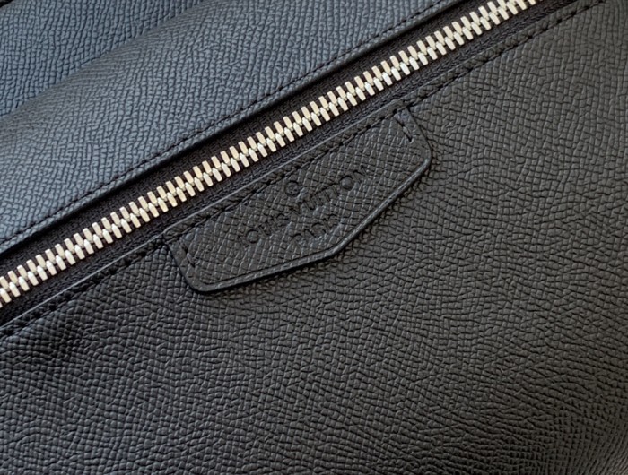 Handbag Louis Vuitton M33435 size 29.5x20x10.5 cm