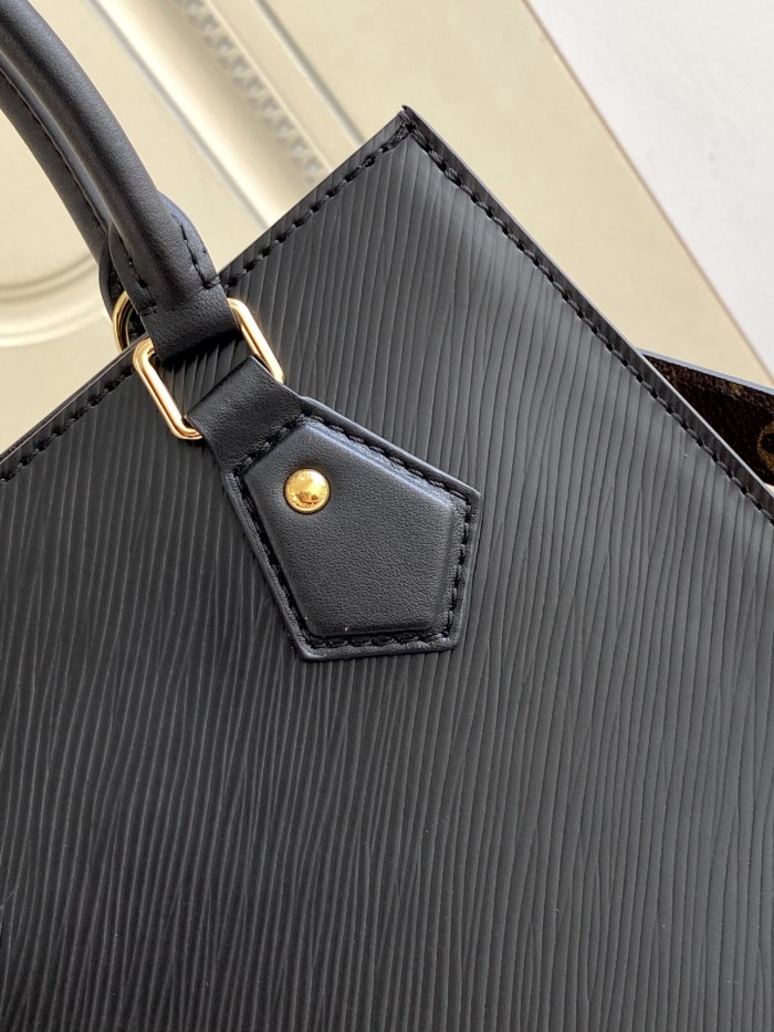 Handbag Louis Vuitton M58660 size 22.5 x 24 x9.5 cm