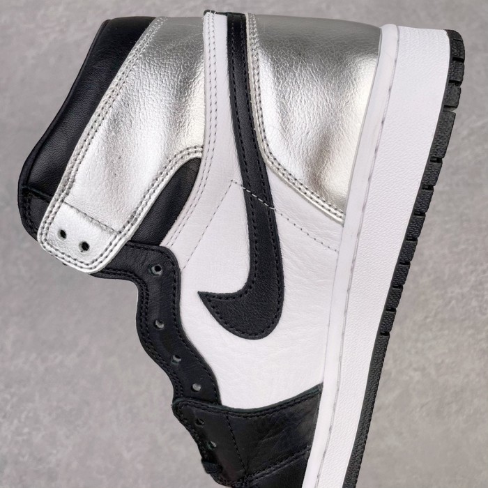 Jordan 1 Retro High Silver Toe (W)