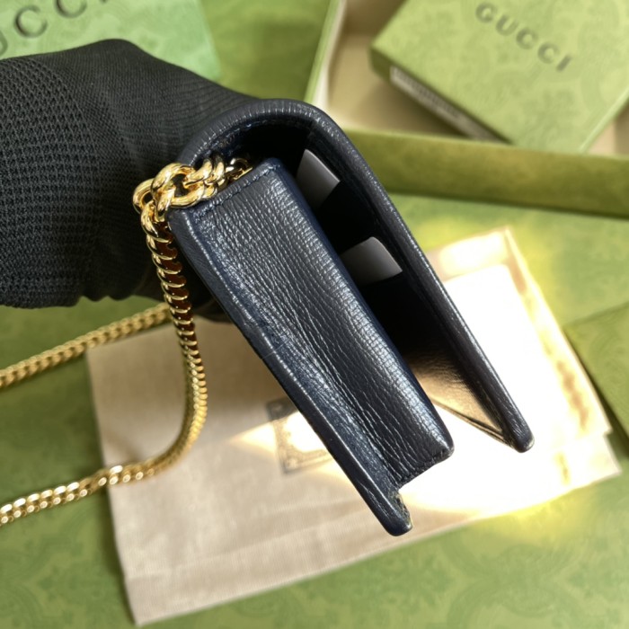 Handbag Gucci 621892 size 19*10*4 cm