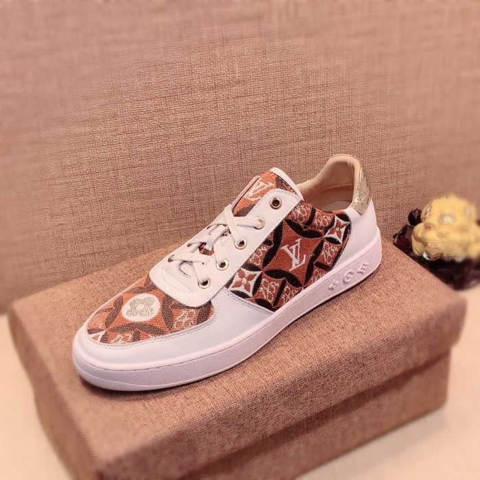 Louis Vuitton Low Top sneaker 103