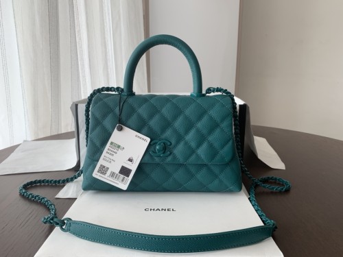 Handbag Chanel size 13cmx19cmx9 cm