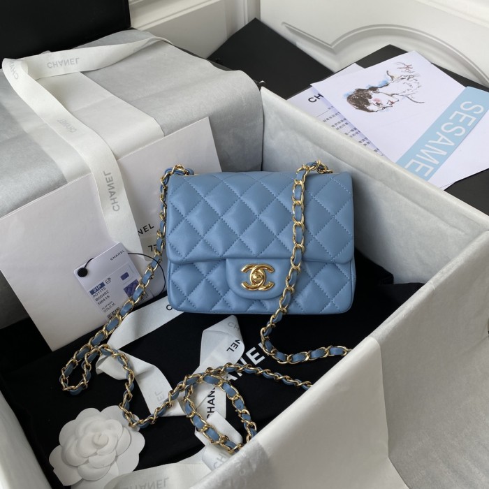 Handbag Chanel size 17 cm