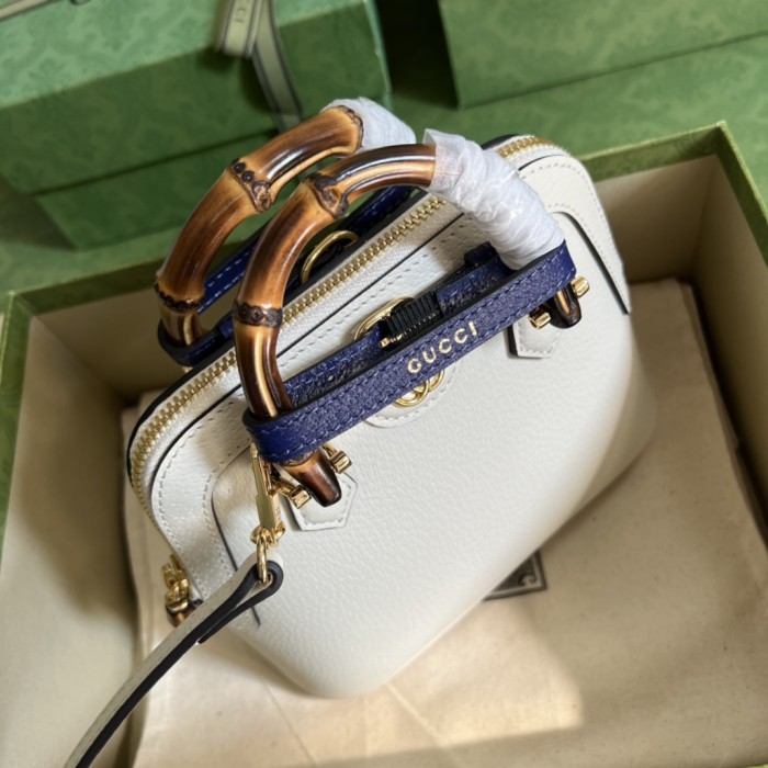 Handbag Gucci 715775 size 20*16*8.5 cm