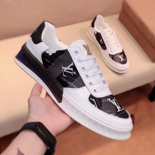 Louis Vuitton Low Top sneaker 90