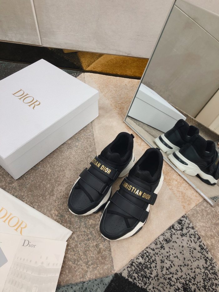 Dior D-Wander Sneaker 3