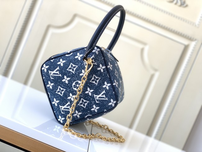 Handbag Louis Vuitton M59611 size 16.0x16.0x16.0 cm