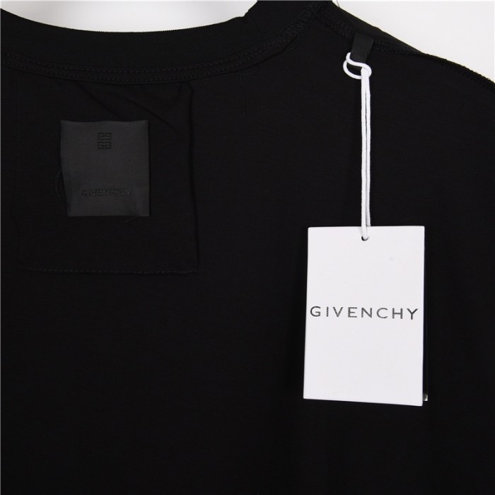 Clothes Givenchy 1