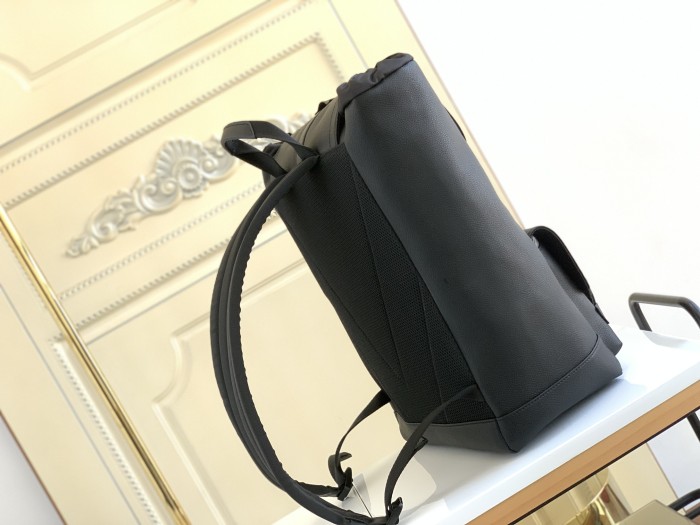 Handbag Louis Vuitton M58644 size 30 x 42 x 17cm