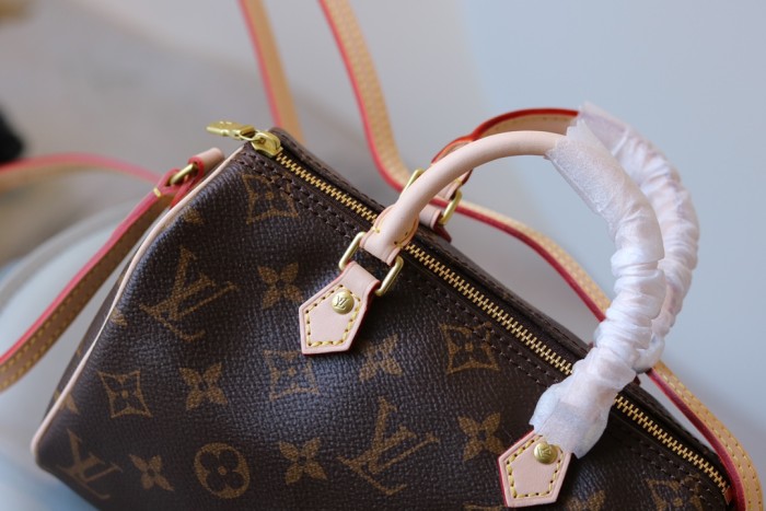 Handbag Louis Vuitton M61251 Size: 20 x 13 x 12 cm