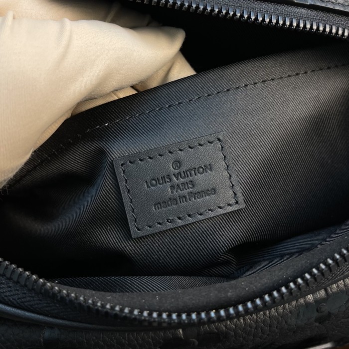 Handbag Louis Vuitton M58489 size 22x18x8cm