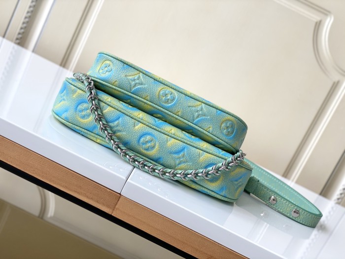 Handbag Louis Vuitton M46180 size 24 x 13.5 x 4 cm