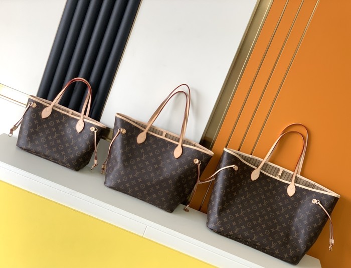 Handbag Louis Vuitton M41359 M40995 M40990 size 29 x 21 x 12cm,31 x 28 x 14cm,39.0 x 32.0 x 19.0cm