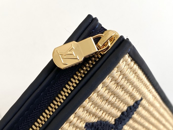 Handbag Louis Vuitton M80352 size 25x 20 x 5.5 cm