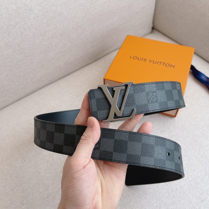 Louis Vuitton Belt 1 (width 4cm)