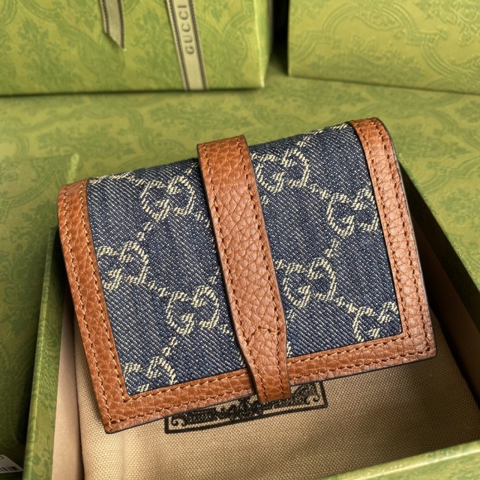 Handbag Gucci 645536 size 11× 8.5x 3 cm
