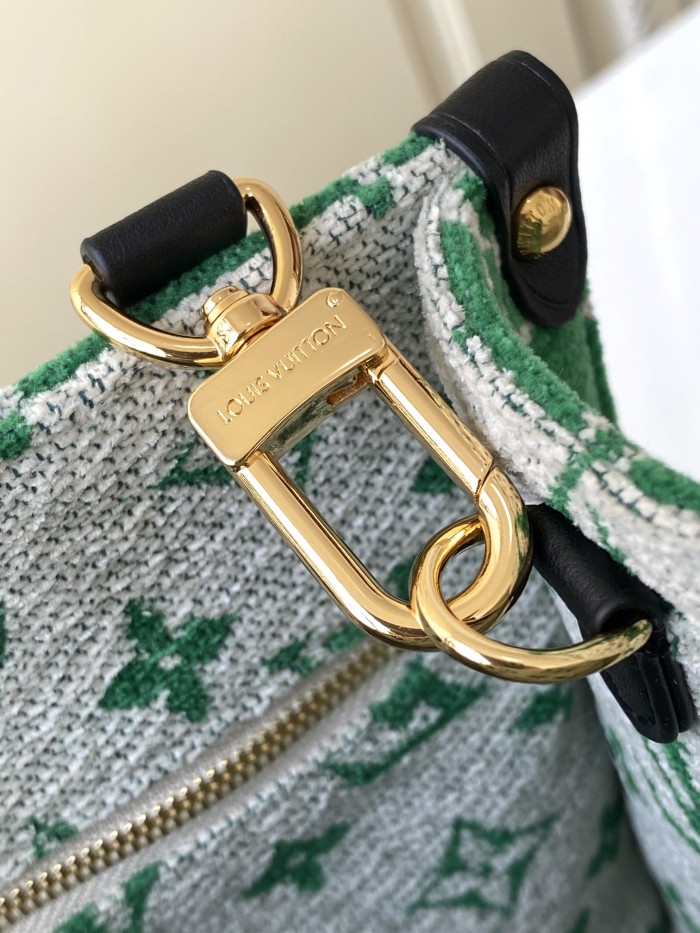 Handbag Louis Vuitton m46216 size 25 x 19 x 11.5 cm