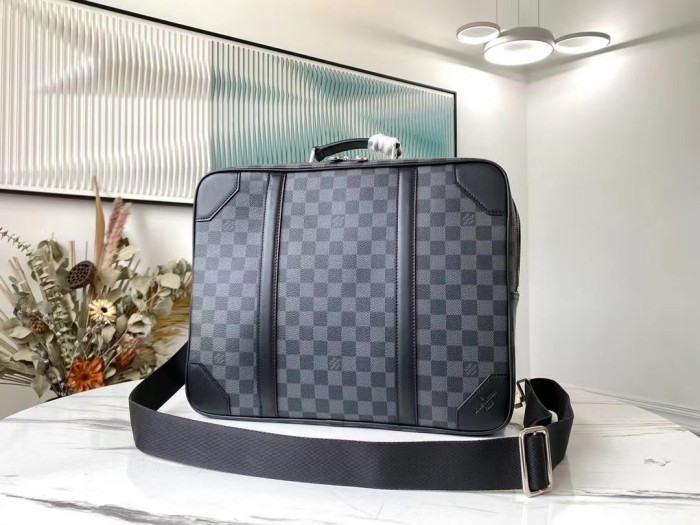 Handbag Louis Vuitton M30769 N50051 size 29 x 38.5 x 11cm