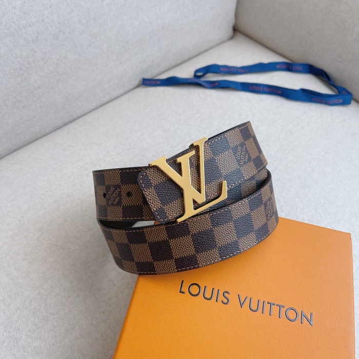 Louis Vuitton Belt 1 (width 4cm)