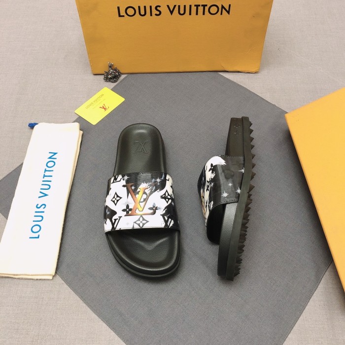 Louis Vuitton Slipper 112