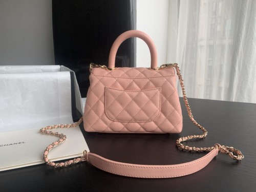 Handbag Chanel 2215 size 19 cm